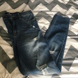 High Waisted Jeans